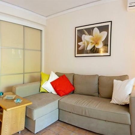 Comfortable Garden Apt Near Vouliagmeni Beach Ateny Zewnętrze zdjęcie