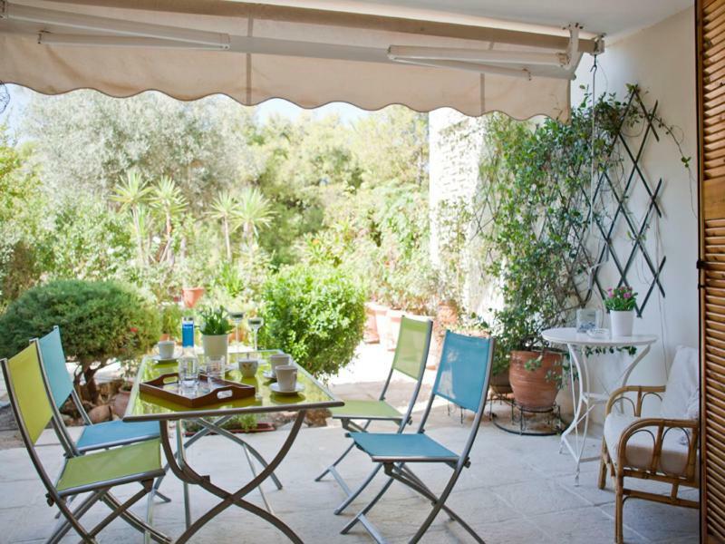 Comfortable Garden Apt Near Vouliagmeni Beach Ateny Zewnętrze zdjęcie