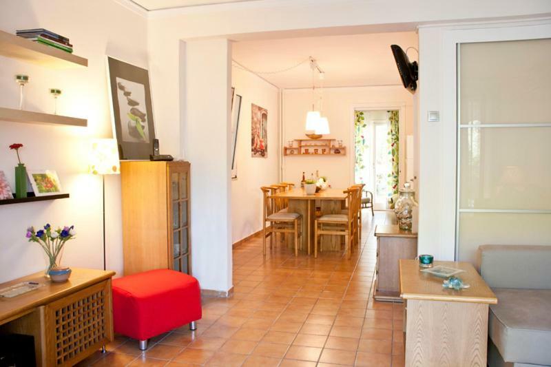 Comfortable Garden Apt Near Vouliagmeni Beach Ateny Zewnętrze zdjęcie