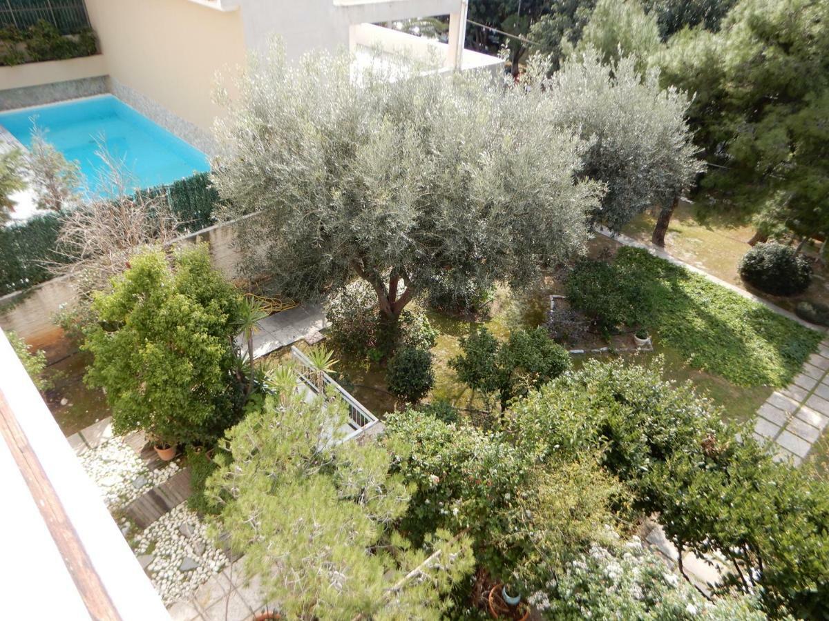 Comfortable Garden Apt Near Vouliagmeni Beach Ateny Zewnętrze zdjęcie