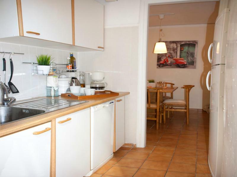 Comfortable Garden Apt Near Vouliagmeni Beach Ateny Zewnętrze zdjęcie
