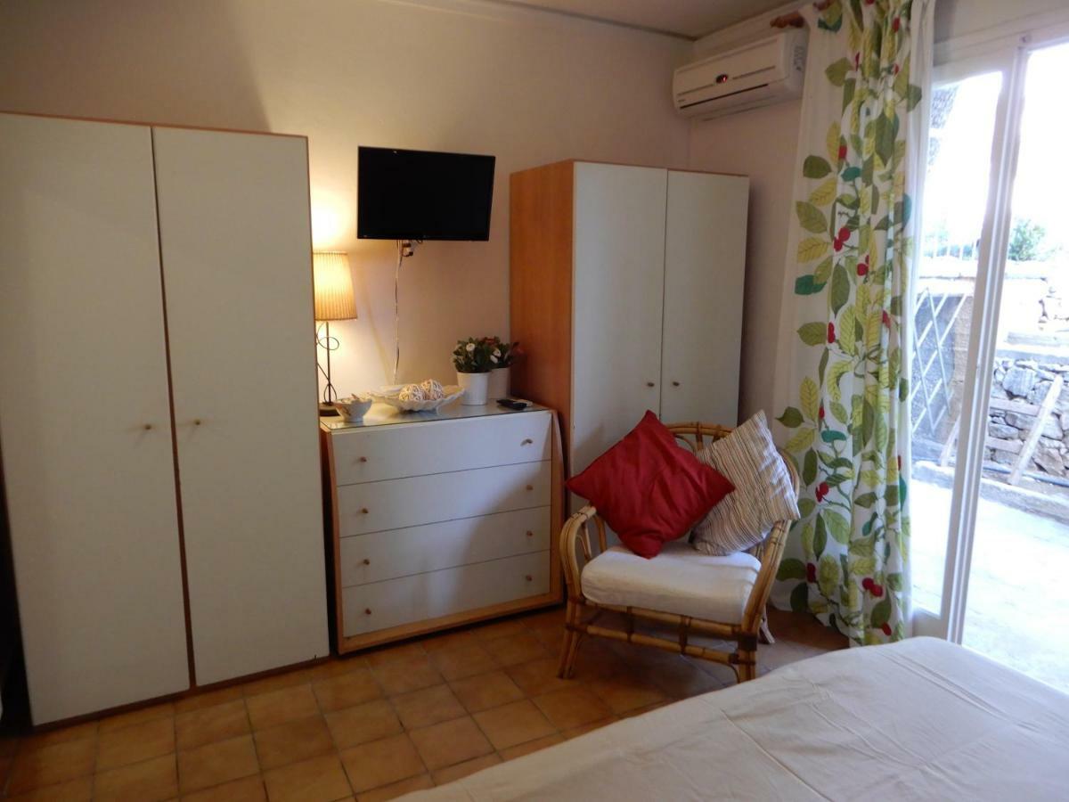 Comfortable Garden Apt Near Vouliagmeni Beach Ateny Zewnętrze zdjęcie